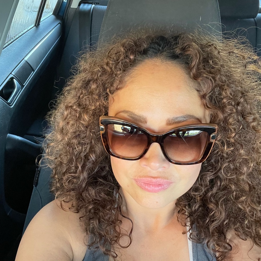 Meet your Posher, Tracy